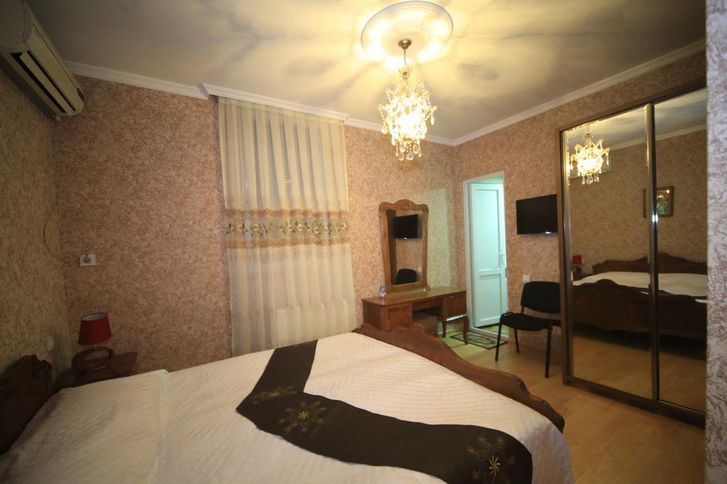 Hotel Edelweiss Kutaissi Exterior foto