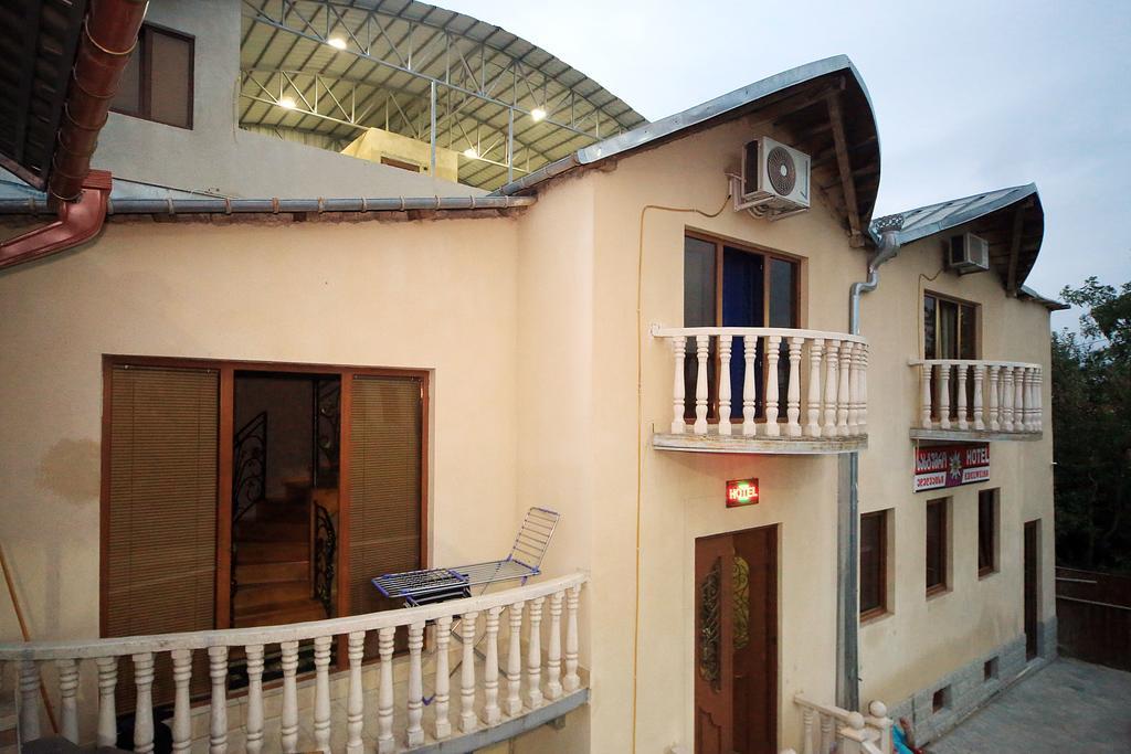 Hotel Edelweiss Kutaissi Exterior foto